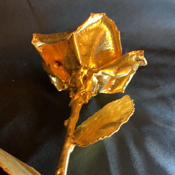 24kt gold dipped real long stem rose - Picture 6 of 10
